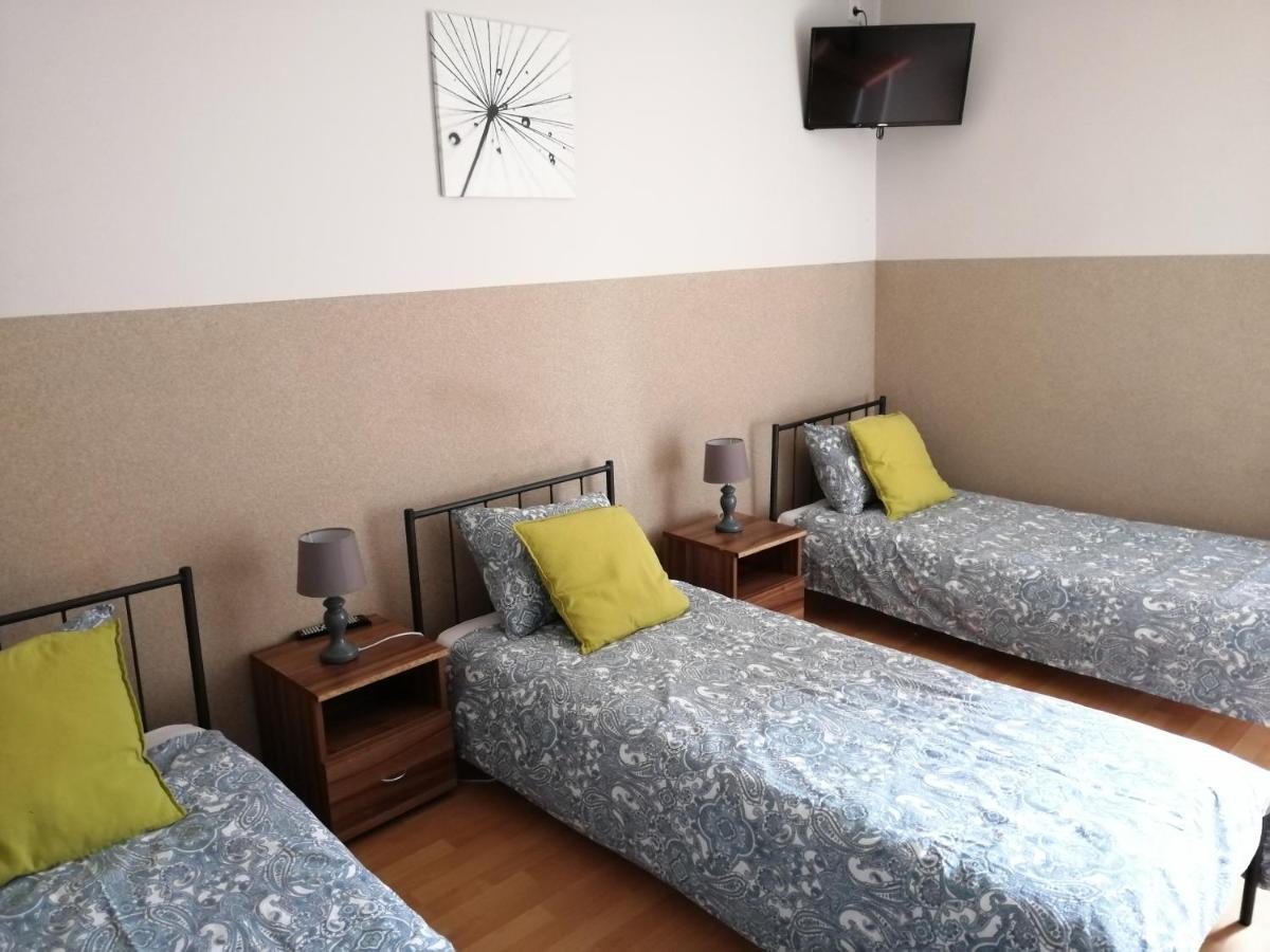Pokoje Goscinne Z Prywatna Lazienka Dla Firm Gliwice Buitenkant foto