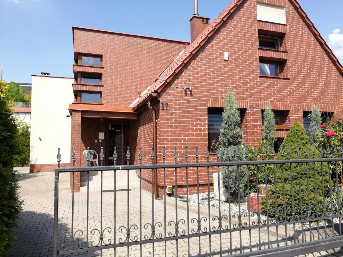 Pokoje Goscinne Z Prywatna Lazienka Dla Firm Gliwice Buitenkant foto